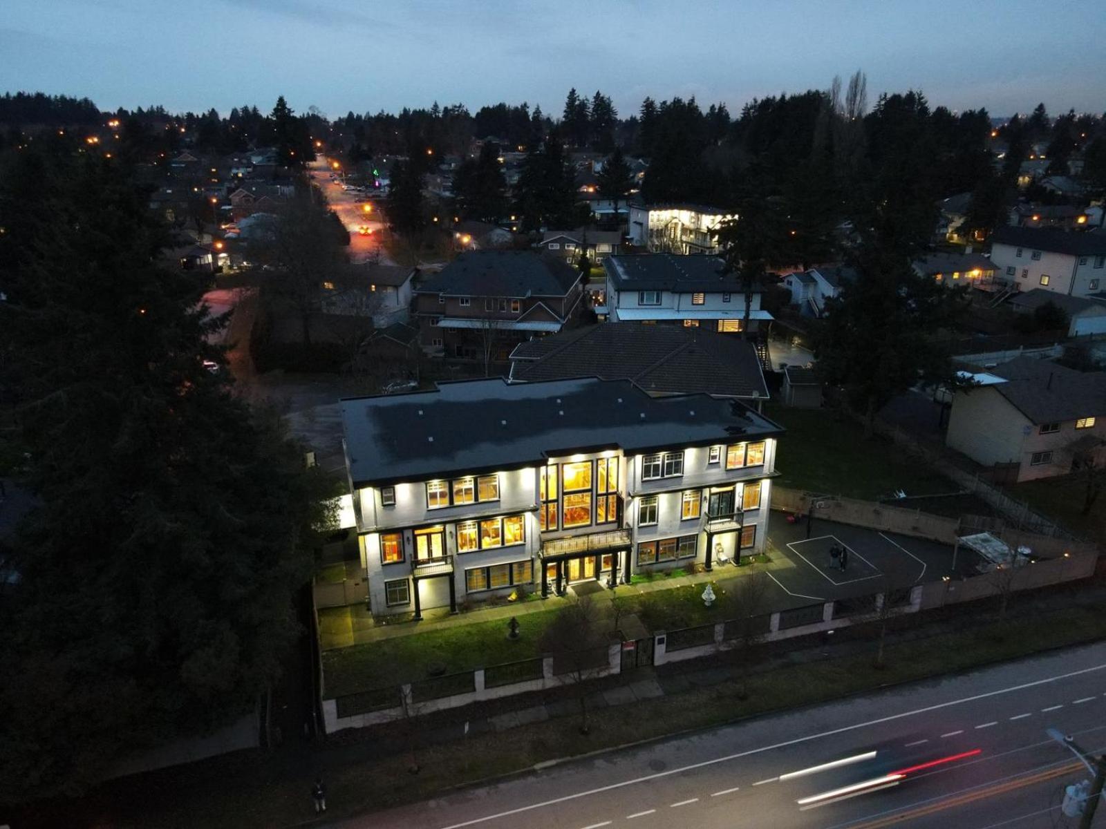 Empress Palace Hotel Surrey Exterior photo