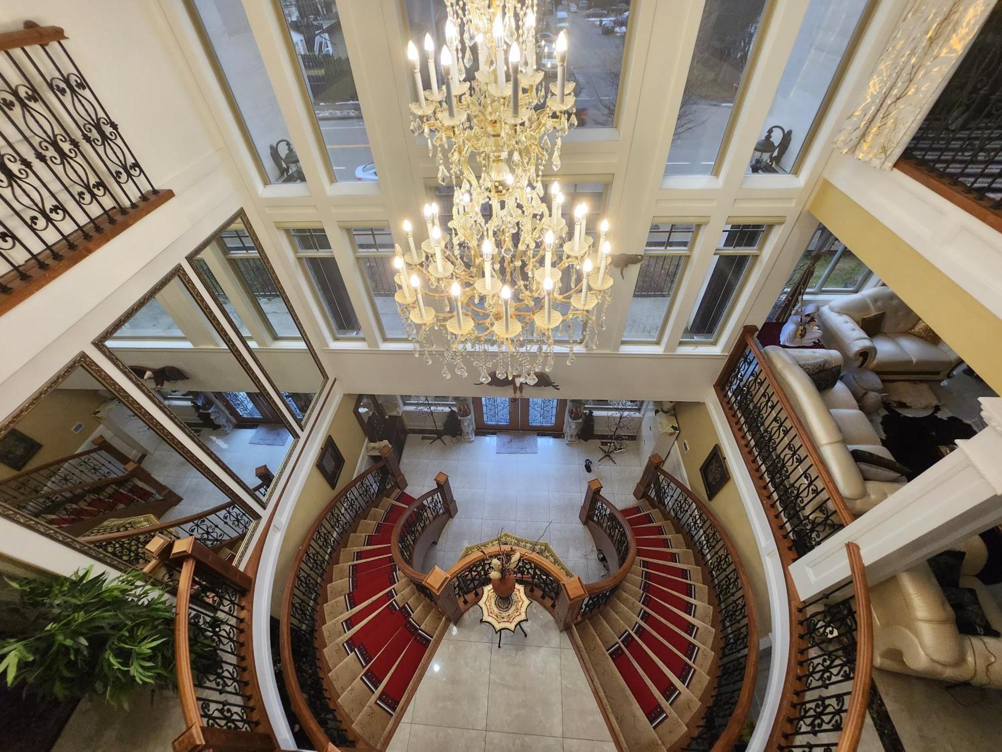 Empress Palace Hotel Surrey Exterior photo
